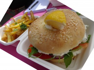 Bagel à la truite fumée par La Pistache Rose