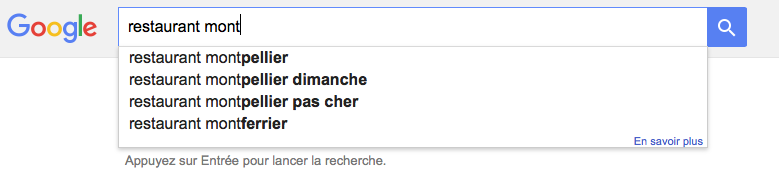L'outil d'auto complétion de Google permet de bien choisir vos mots clés